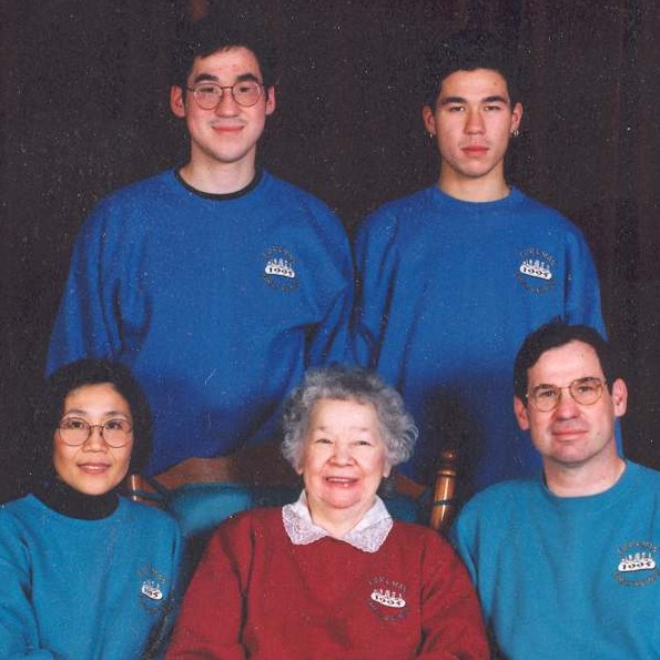 Family Reunion with Grandma Jenny in 1994