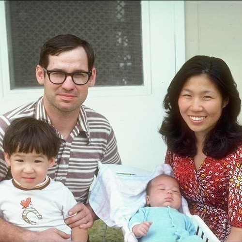 Family on the front steps at 11 Pick Place at FLW in 1977
